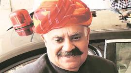 Recommend ways to enhance Covid beds: Badnore to medical experts