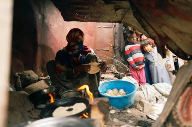 Displaced Yemenis struggle to survive