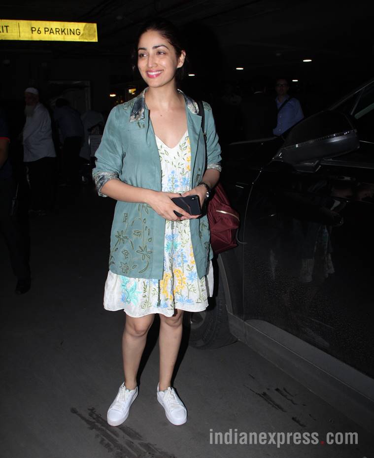 Yami Gautam is summer ready in this sporty yet stylish floral mini ...