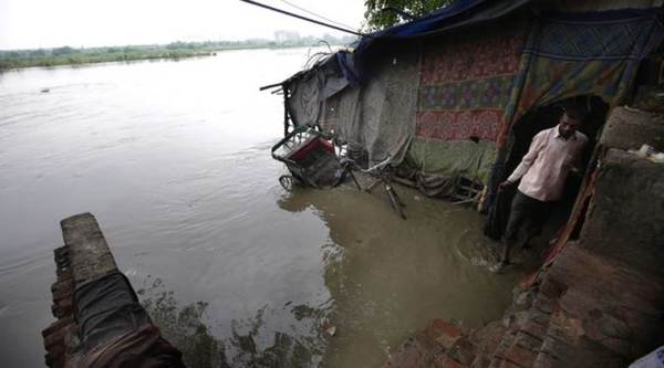 Govt sounds alert as Yamuna level touches danger mark