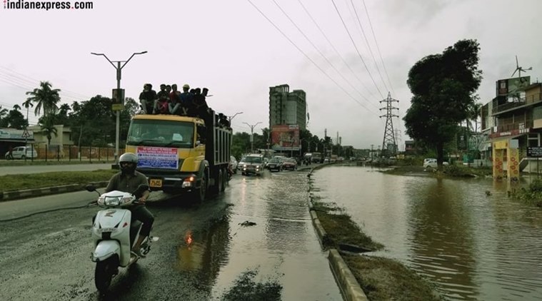 Kerala Floods LIVE: Receding Floodwater Leaves A Trail Of Debris Behind ...