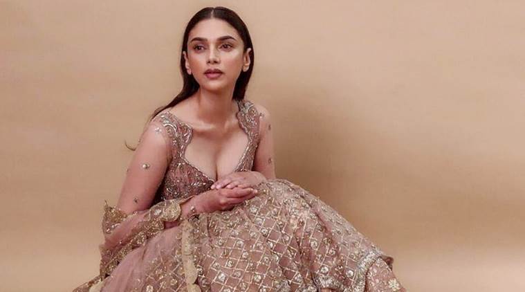 Aditi Rao Hydari Learning Kalaripattu For Maniratnam Movie