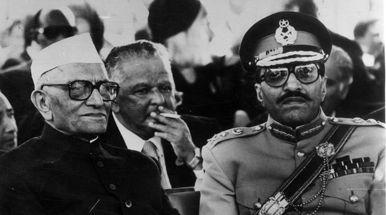 morarji desai, pm morarji desai, india, pakistan, pm muhammad zia ul haq, nishan e pakistan, congress, मोरारजी देसाई, पाकिस्तान, निशाण-ऐ-पाकिस्तान