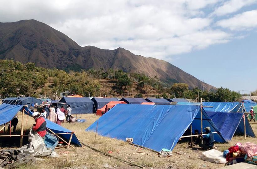 Thousands flee homes as powerful earthquake kills at least 82 on Indonesia's Lombok
