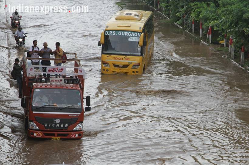 Heavy rains cause waterlogging, disrupt transport in Gurgaon