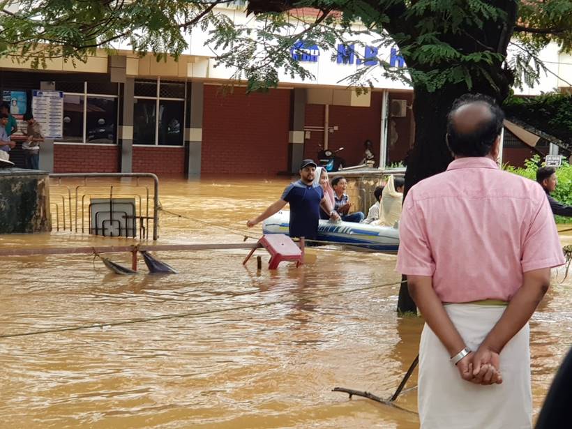kerala rains, flood, southwest monsoon, kochi airport, red alert,