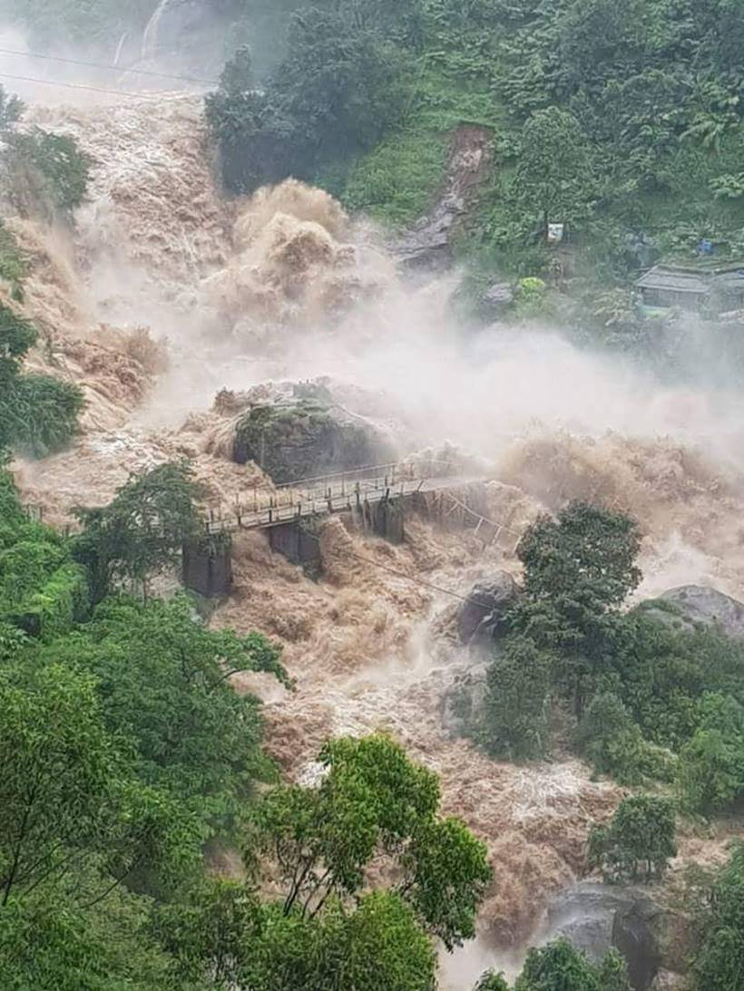 kerala rains, flood, southwest monsoon, kochi airport, red alert,