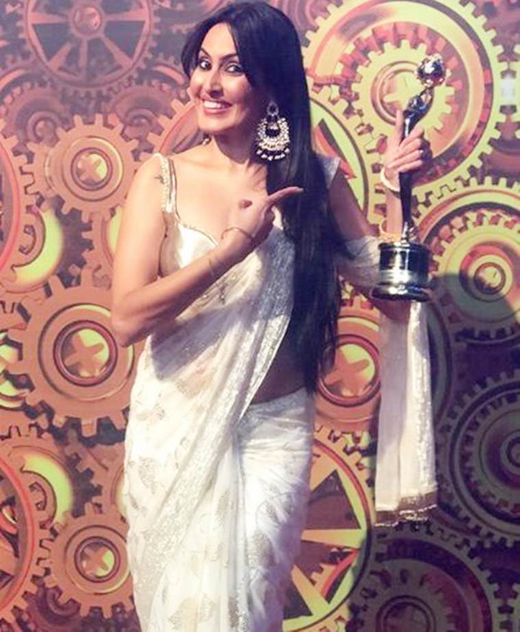 kamya panjabi photos