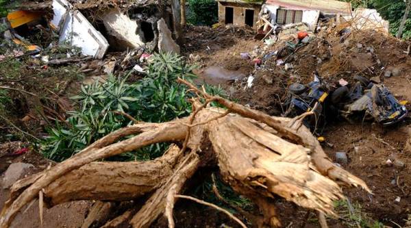 Kerala floods: Amid landslide and rain, kin wait 3 days for bodies to be retrieved