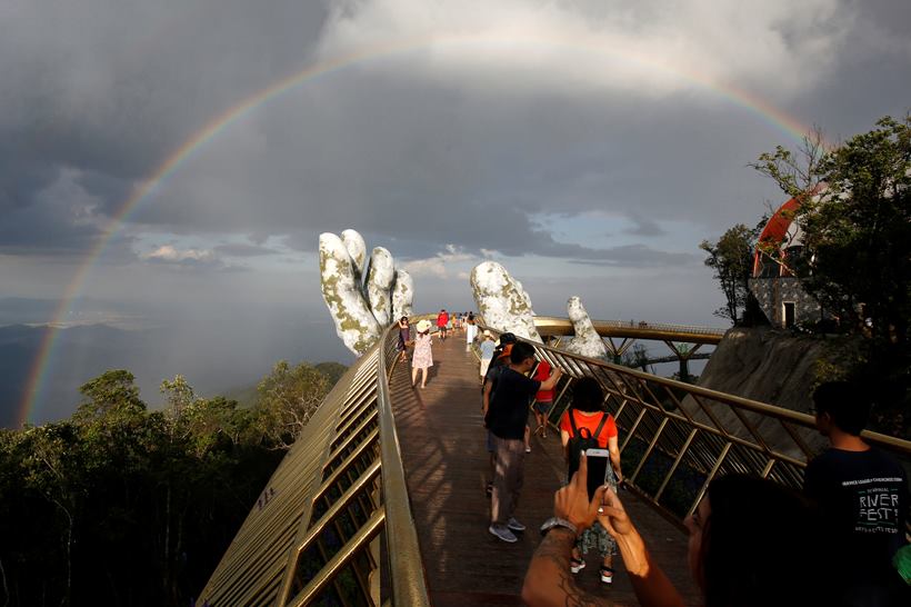 In the hands of the gods: Vietnam's Golden Bridge has giant support