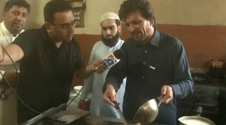 Gul Zafar Khan said he would make tea at a hotel in Rawalpindi before he was given ticket by Imran Khan's party. (Photo: Geo News screen grab)