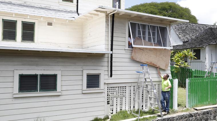 Panic, hoarding in Hawaii as Hurricane Lane bears down