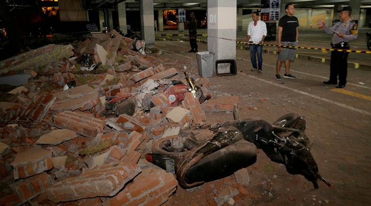 Powerful quake rocks Indonesian tourist island, 82 dead