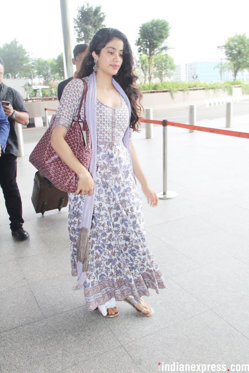 janhvi kapoor photos
