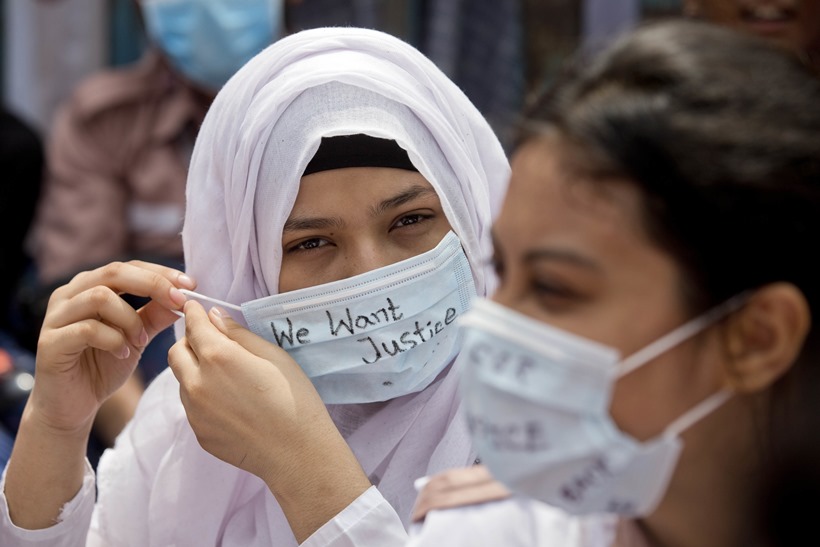 Bangladesh protests: How students brought Dhaka to a standstill