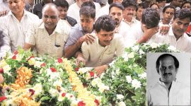 Supporters gather at Gurudas Kamat’s Chembur house to pay last respects