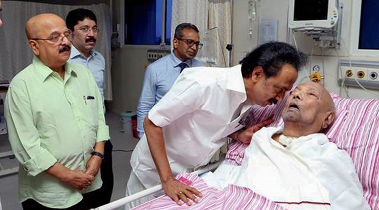 Karunanidhi health LIVE: DMK chief's condition declines, followers throng hospital