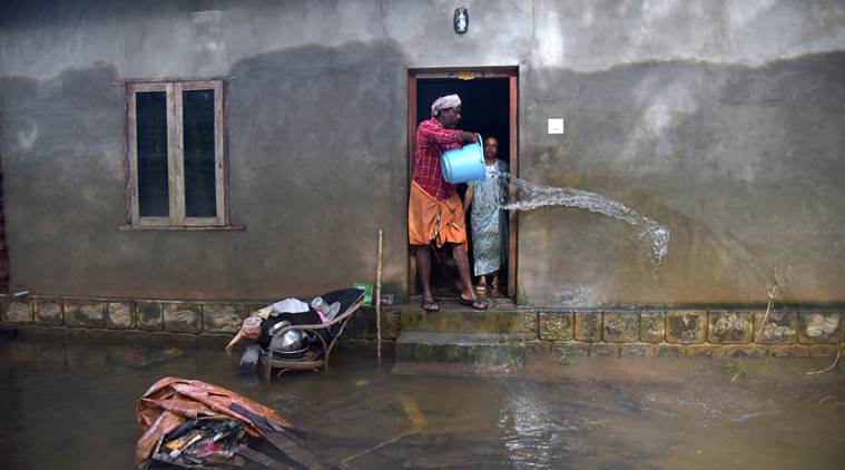 kerala floods, kerala aid, UAE aid, kerala rains, kerala rescue operations, pinarayi vijayan, indian express
