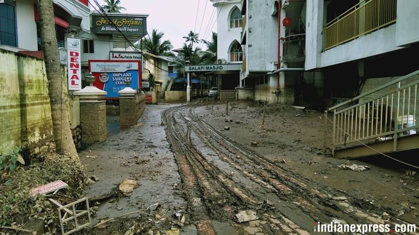 Here's the aftermath of Kerala floods in pictures