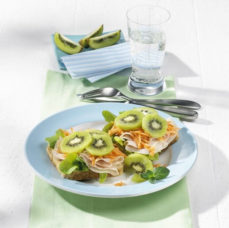 kiwi fruit, kiwi recipes, 5 kiwi fruit recipes, Kiwi Frost, The Green and Gold Kebabs, The ‘Turkiwi’ Snack , KIWAH! Smoothie , The KoCo Popsicle , indian express, indian express news