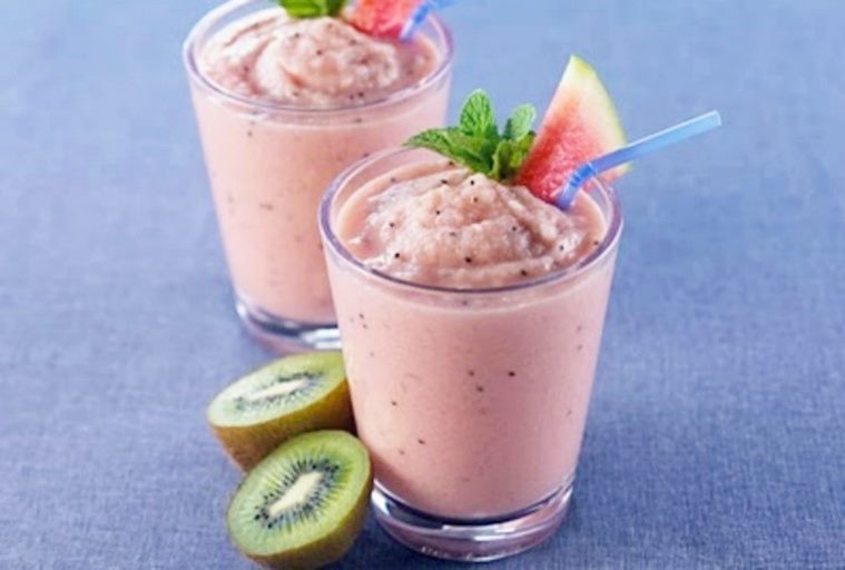 kiwi fruit, kiwi recipes, 5 kiwi fruit recipes, Kiwi Frost, The Green and Gold Kebabs, The ‘Turkiwi’ Snack , KIWAH! Smoothie , The KoCo Popsicle , indian express, indian express news