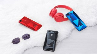 The 4,230mAh battery on Realme 2 is backed by Artificial Intelligence (AI) features that help in saving power, without compromising on the performance.