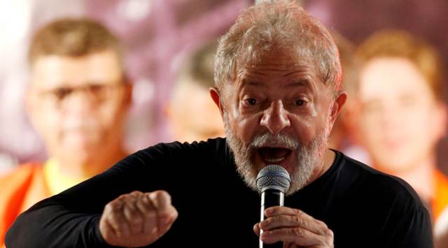 FILE PHOTO: Former Brazilian President Luiz Inacio Lula da Silva speaks during a rally in Curitiba, Brazil. REUTERS/Rodolfo Buhrer/File photo