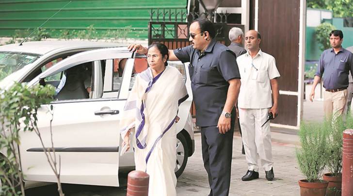 Mamata Banerjee, Assam NRC, Assam citizenship row, Assam NRC list, Assam NRC draft list, Mamata Banerjee meets Rajnath Singh, National, Mamata Banerjee on NRC, Register of Citizens, India Bangladesh migrants, Bengal illegal migrants, LK Advani, indian express news
