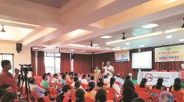 Notes from the Suburbs: RTO campaign teaches students to ride bike with road sense