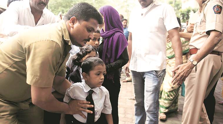 Mumbai school poisoning: She had burning sensation in chest, vomited blood, say kin of deceased girl