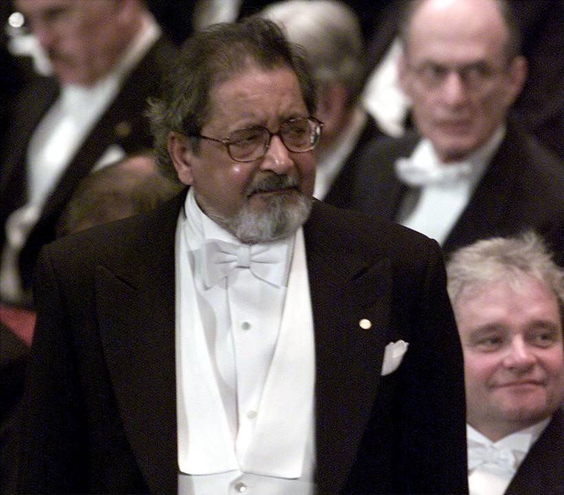 Nobel laureate V S Naipaul, known for novels like 'Enigma of Arrival', died at 85