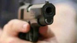 Man sets SUV ablaze, fires shots in the air in Mathura