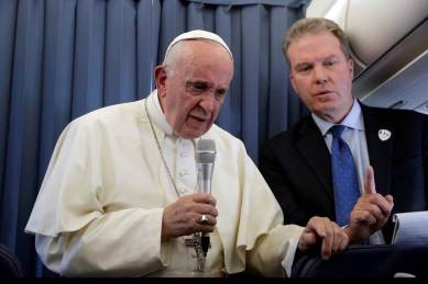 Pope defends China deal on bishops, says he will have final say on names