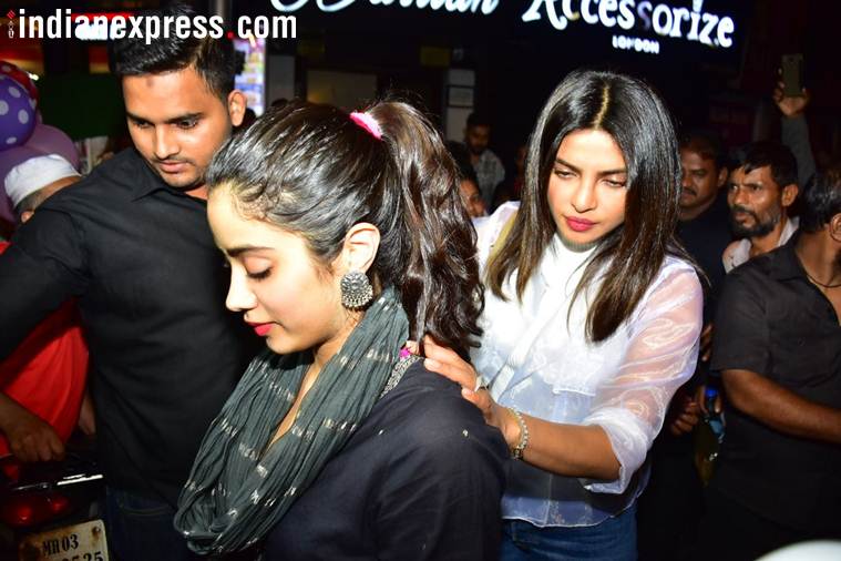 janhvi kapoor turned a photographer for priyanka chopra