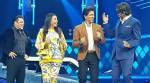 Shah Rukh Khan and Salman Khan celebrate Sunil Grover's birthday on Dus Ka Dum sets