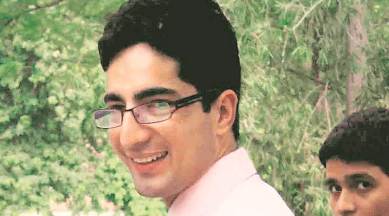 Kashmir IAS officer Shah Faesal resigns, likely to join NC | India ...