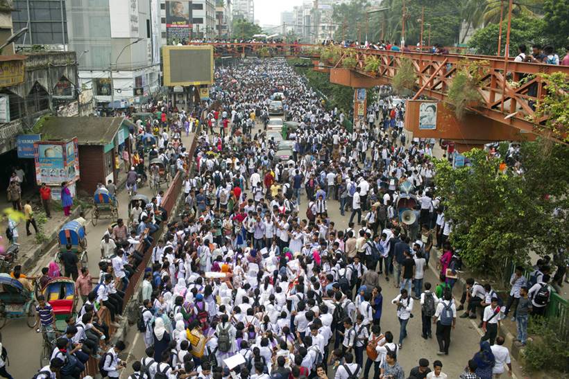 Bangladesh protests: How students brought Dhaka to a standstill