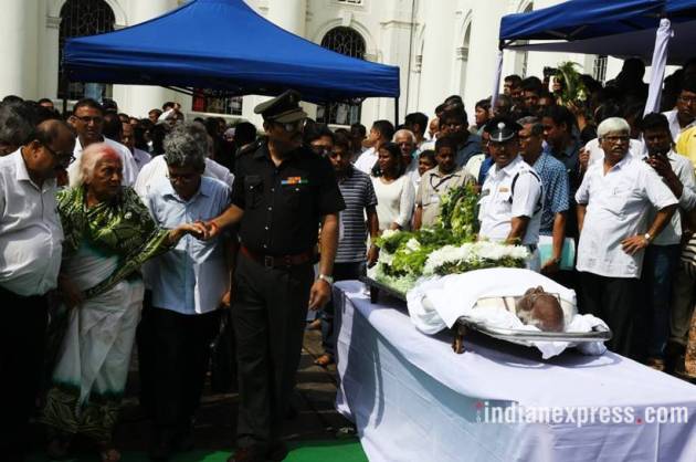 somnath chatterjee dead, somnath chatterjee passes away, somnath chatterjee photos, who is somnath chatterjee, somnath chatterjee life, lok sabha speaker passed away