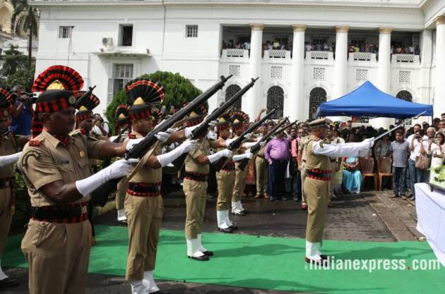 somnath chatterjee dead, somnath chatterjee passes away, somnath chatterjee photos, who is somnath chatterjee, somnath chatterjee life, lok sabha speaker passed away