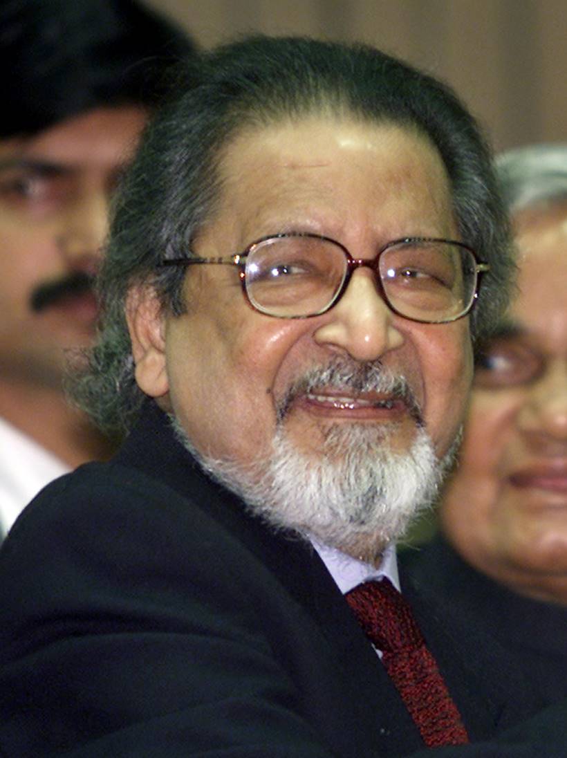 Nobel laureate V S Naipaul, known for novels like 'Enigma of Arrival', died at 85