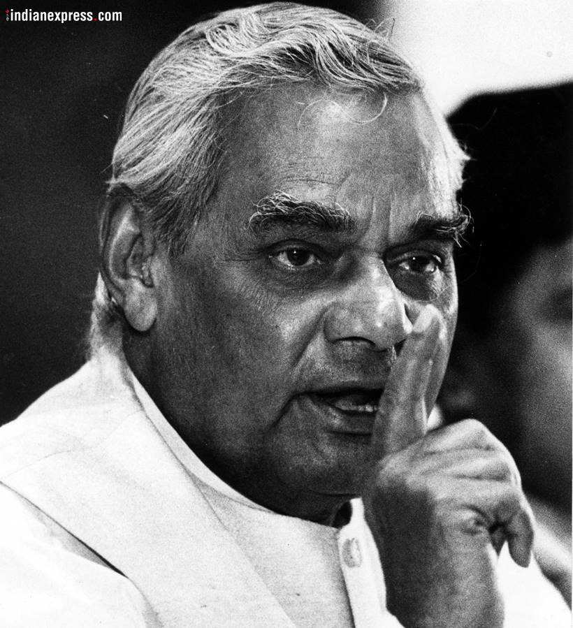Atal Bihari Vajpayee, Atal Bihari Vajpayee dead0, Atal Bihari Vajpayee photos, Vajpayee rare photos, Vajpayee health, Vajpayee death, BJP leader Vajpayee, Former Prime Minister, AIIMS, India news, Indian Express news