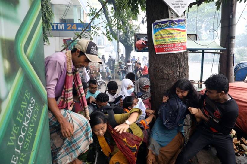 Bangladesh protests: How students brought Dhaka to a standstill