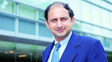 Govt changes, but 'economic manhandling' remains: Cong on RBI dy guv's resignation