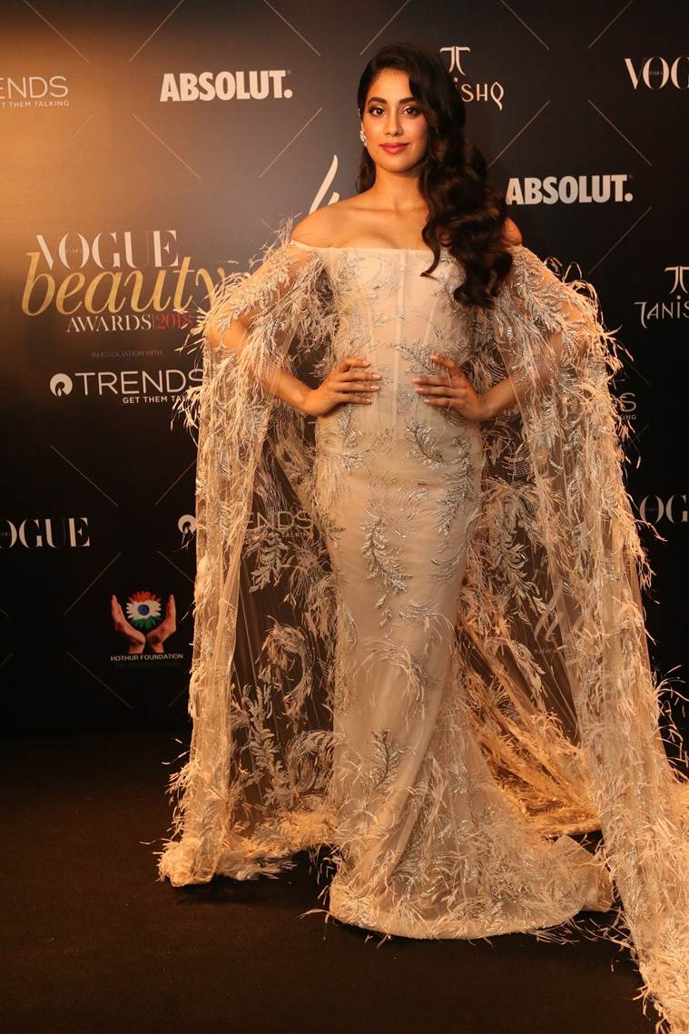 janhvi kapoor at vogue beauty awards