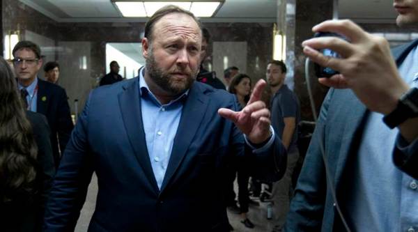 Twitter permanently bans Alex Jones, Infowars, citing abuse