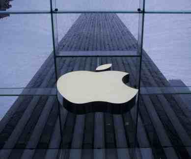 apple, apple augmented reality, apple AR headset, apple AR device, Akonia, akonia holo mirror technology, Amazon, Google, Apple, Akio Holographics