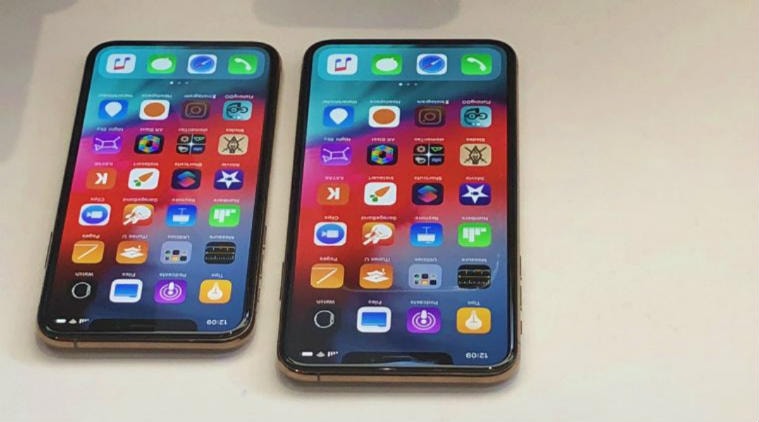 X display size iphone iPhone 8