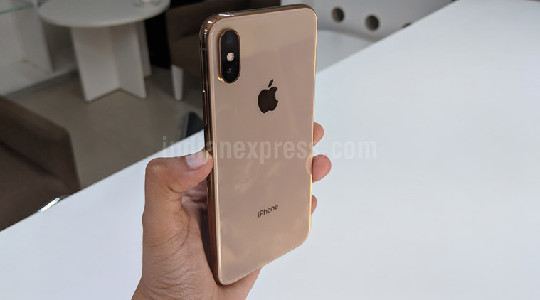Apple, Apple iPhone XS, iPhone X review, iPhone XS full review, iPhone XS vs iPhone XS Max, iPhone XS specifications, iPhone XS features, iPhone XS price