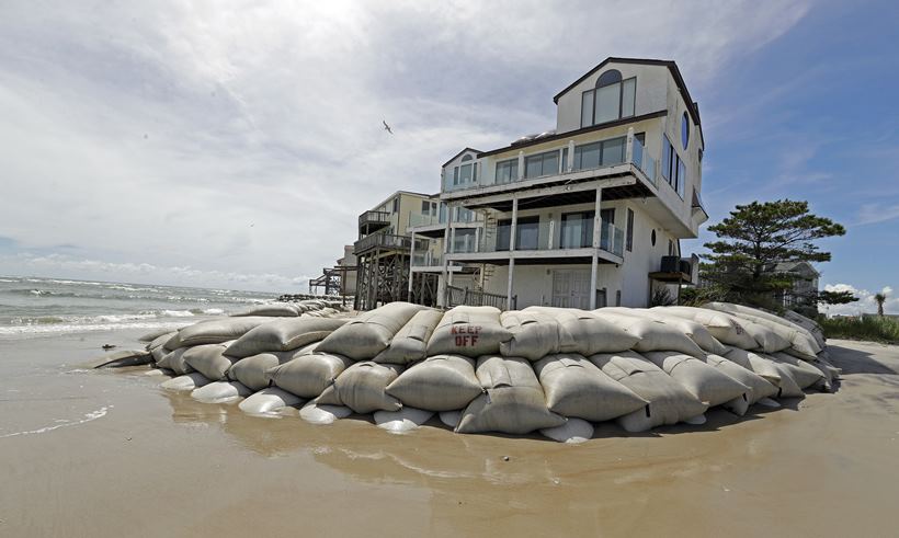 Hurricane Florence becomes Category 2 storm, still poses grave threat