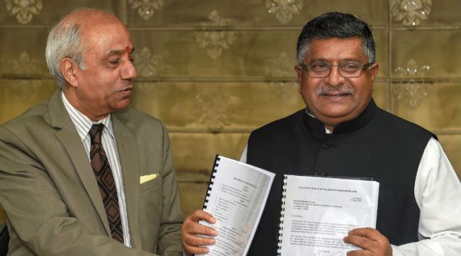 Privacy bill, Joint select committee on Privacy bill, Personal Data Protection Bill, Data bill deatails, Ravi Shankar Prasad, Indian express